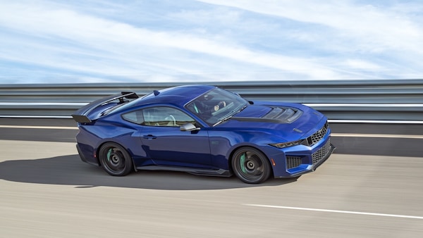 Ford Mustang Dark Horse SC, aggiungi un volumetrico ed è quasi GTD