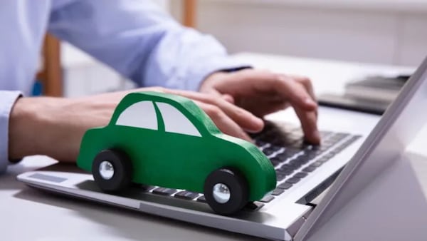 SPID e auto: tutti i servizi digitali per gestire la burocrazia senza uscire di casa