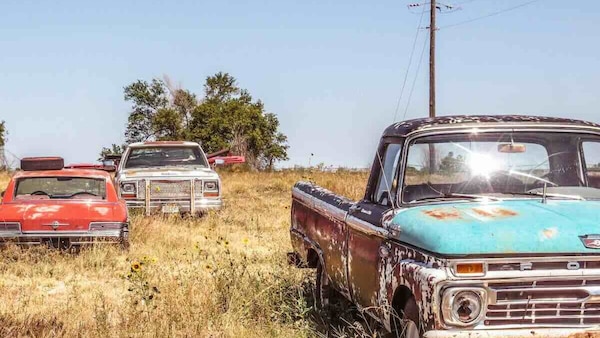 Auto abbandonate, nuova legge sulla cancellazione dal PRA: regole più chiare e procedure più efficaci