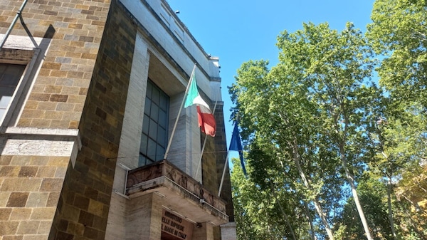 Tavolo Automotive, Stellantis conferma gli impegni e Urso annuncia il 2026 come anno della svolta