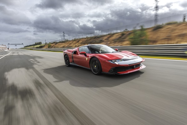 Ferrari 849 Testarossa, una belva scatenata... ma sincera
