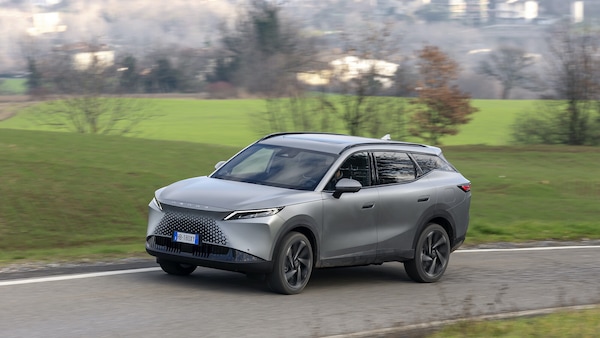 Omoda 7 SHS-p, il primo test