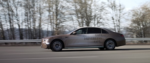 Mercedes Classe S robotaxi, lusso hi-tech a Livello 4 di self drive