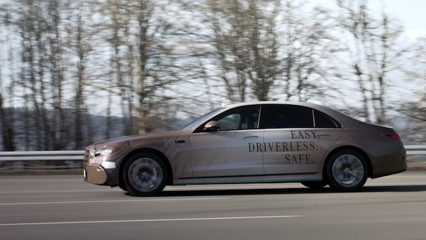 Mercedes Classe S robotaxi, lusso hi-tech a Livello 4 di self drive
