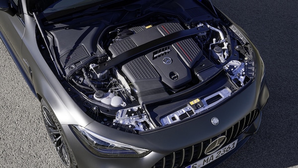 Mercedes, gustose novità in salsa AMG per Classe C 53 e l'iconica C 63