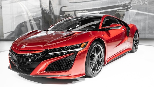 Auto nuove sempre più care: prezzo medio oltre 36 mila euro