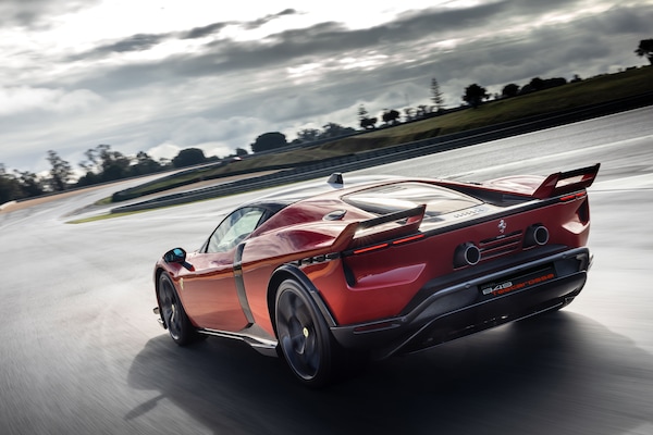 Ferrari 849 Testarossa, una belva (quasi...) per tutti