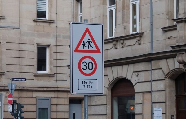 Le proposte senza senso della politica sulla mobilità negli ultimi anni