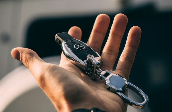 Auto bloccata: le soluzioni se la chiave non apre