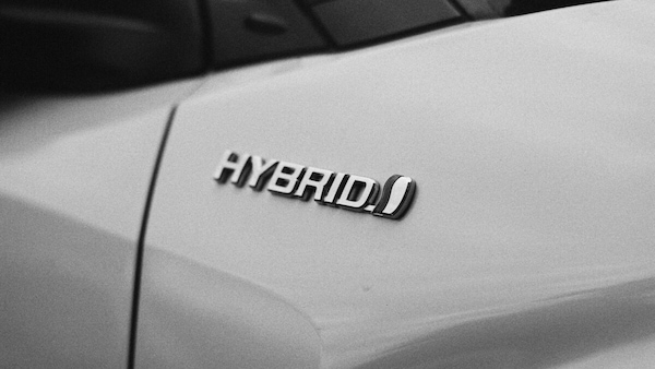 Auto ibride plug-in: quanto conviene davvero nel 2026?