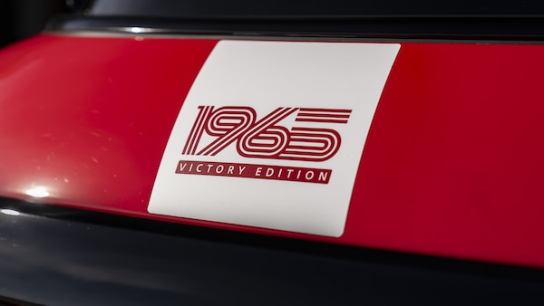 Le foto della Mini 1965 Victory Edition
