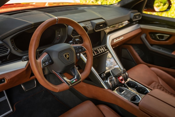 Perché Lamborghini ha bocciato l'elettrico? Il cliente ha sempre ragione