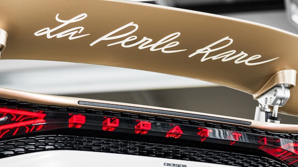 Bugatti W16 Mistral “La Perle Rare”, le foto dell'esemplare unico