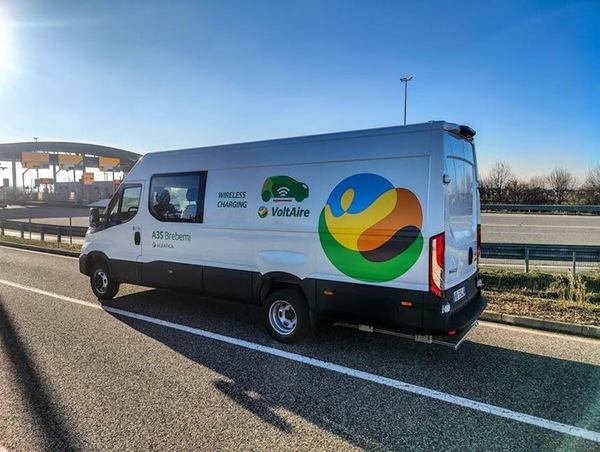 Autostrada A35 Brebemi e IVECO: ricarica wireless al debutto su eDaily