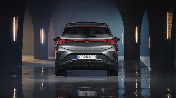 Nuova Cupra Born: la sportiva elettrica si evolve