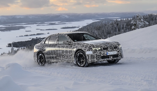 Nuova BMW i3, la Serie 3 elettrica è pronta: ecco com'è fatta