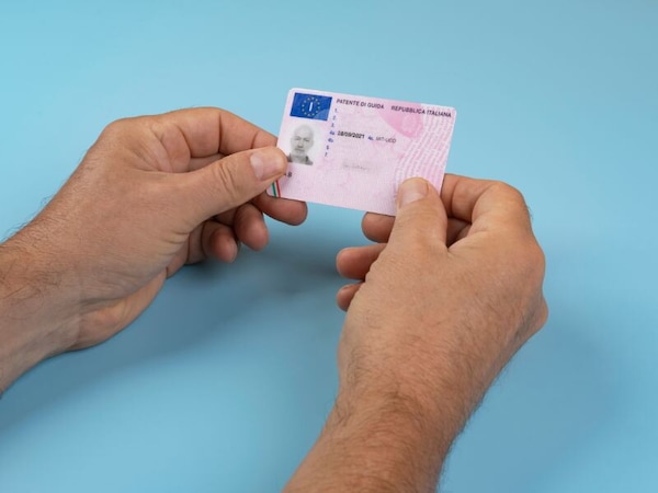 Patente B: requisiti, documenti, procedura e costi per ottenerla