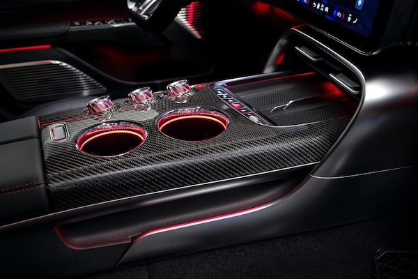 Mercedes-AMG GT 4 porte, gli interni