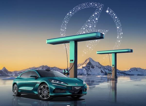 Denza Z9GT, l'iper ricarica da 1.500 kW di BYD arriva in Europa
