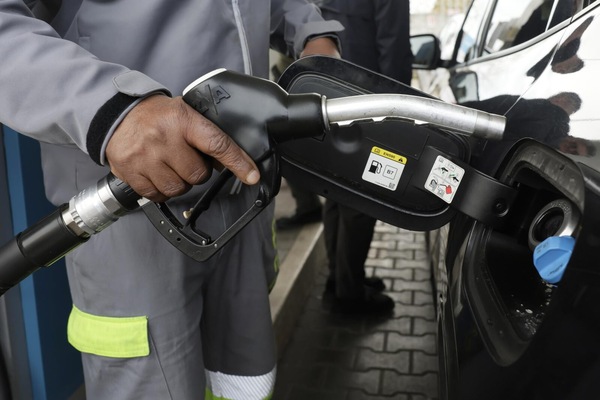 Quanto è aumentato il costo dei carburanti da inizio guerra? La situazione nel mondo