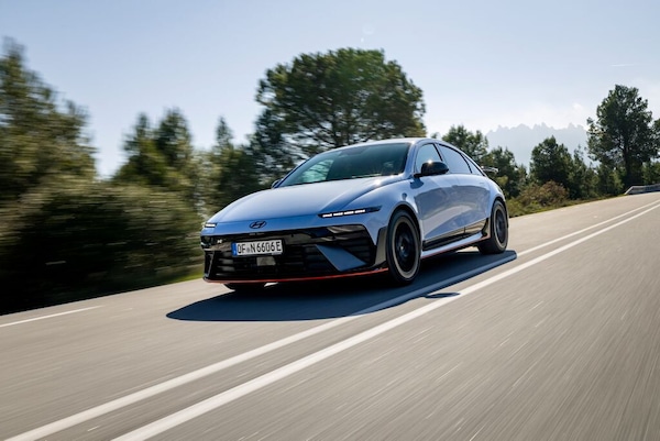 Hyundai Ioniq 6 N: potenza elettrica, piacere di guida reale