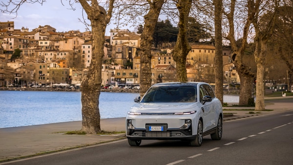 Leepmotor B10 REEV Hybrid, l'elettrica che va a benzina