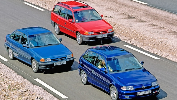 Opel Astra si rinnova: una storia lunga 35 anni che prosegue