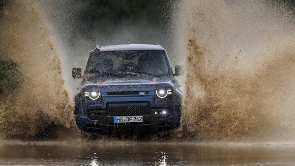 Defender Rally domina in Portogallo: le foto