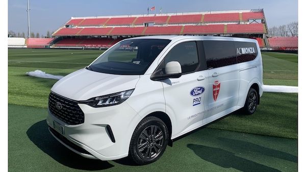 Ford presenta Transit City: il furgone elettrico ideale per la città