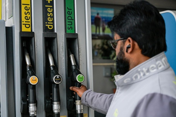 Caro carburanti, il taglio delle accise annullato dall'aumento dei prezzi