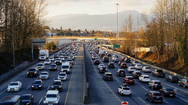 Svizzera, pedaggio per veicoli esteri in transito: cosa cambia
