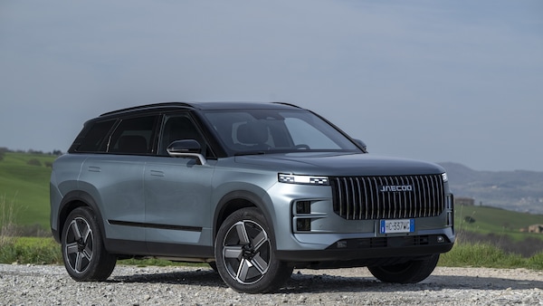 Jaecoo 7 SHS-H, promozione speciale per il Suv con autonomia da record