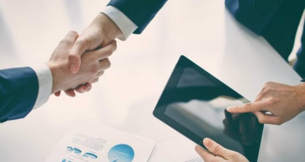 Il mercato auto vive di finanziamenti: opportunità o rischio?