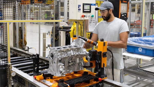 Auto "normali" ce ne sono ancora? Tutti i modelli benzina e diesel