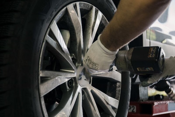 Cambio gomme estive: quando farlo e perché è fondamentale per sicurezza e consumi