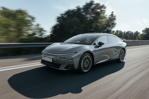 Xpeng P7+, la cervellona con l'IA e tanta autonomia