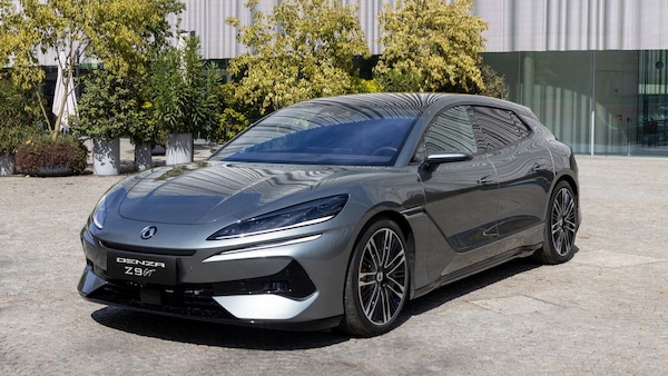 Auto cinesi premium sfidano Audi, BMW e Mercedes: la nuova partita del lusso su quattro ruote