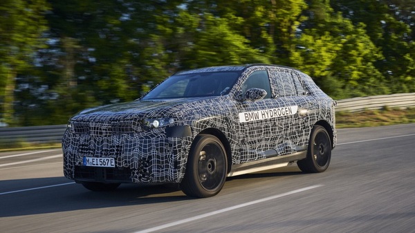 Bella l'auto a idrogeno... le novità BMW, i modelli esistenti e la realtà del rifornimento