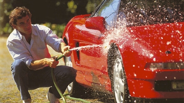 Honda NSX, la sportiva che sfidò Ferrari, tra Senna, Zanardi e ora con JAS Tensei