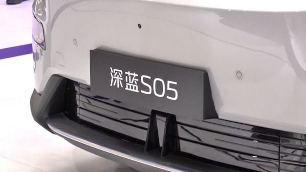 Salone di Pechino, intervista a Giuseppe Grazioso, responsabile vendite Changan Italia