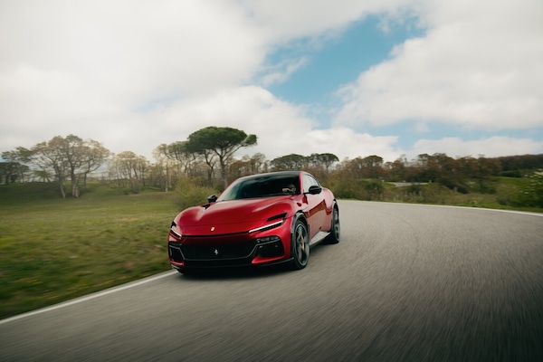 Ferrari Purosangue Handling Speciale