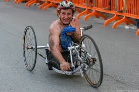 È morto Alex Zanardi, l’uomo che ha cambiato il senso della parola coraggio