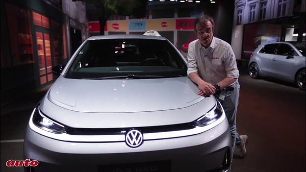 Volkswagen ID.3 NEO, ha un volto nuovo e fa più strada