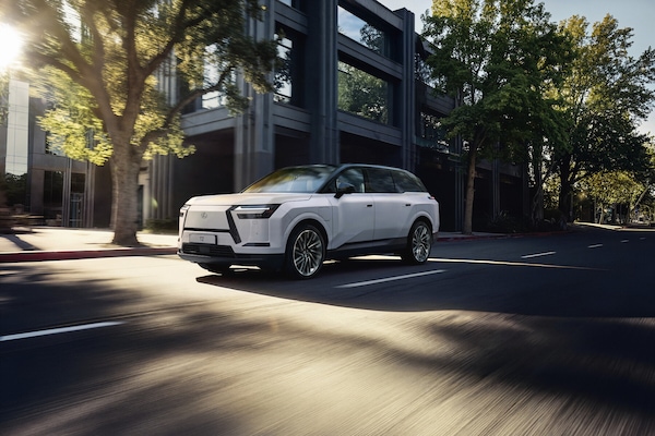 Lexus TZ, il SUV elettrico per viaggiare in sei tra lusso e comodità