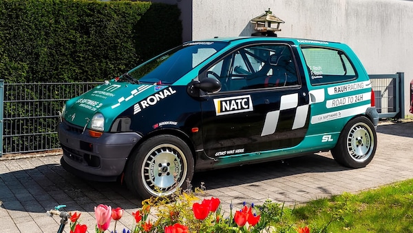 La TwinGOAT è al Nürburgring, sfida impossibile contro Verstappen