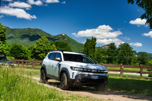 Duster e Bigster ibride, all'avventura con la trazione integrale e il risparmio del GPL