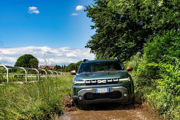Dacia Hybrid-G 150 4x4, Duster e Bigster all'avventura con consumi ridotti