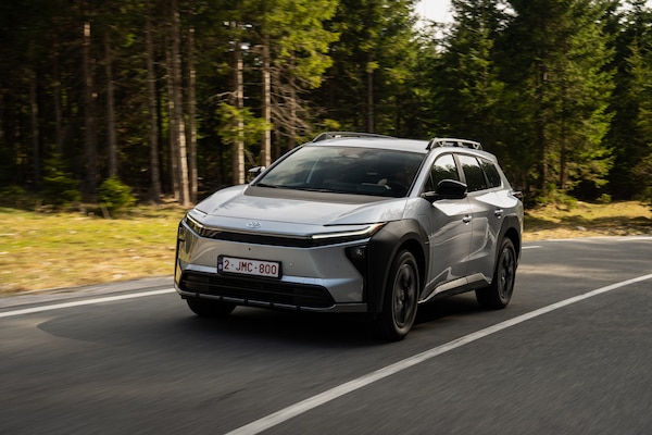 Toyota Bz4x Touring, spazio da famiglia e versatilità off-road