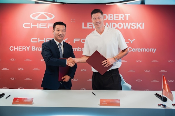 Colpaccio Chery, dal Barcellona arriva... Lewandowski!