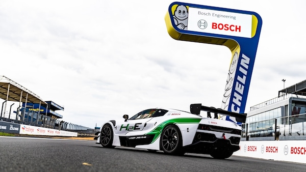 Maserati, il V6 a idrogeno per correre a Le Mans. La pazza idea di Bosch e Ligier